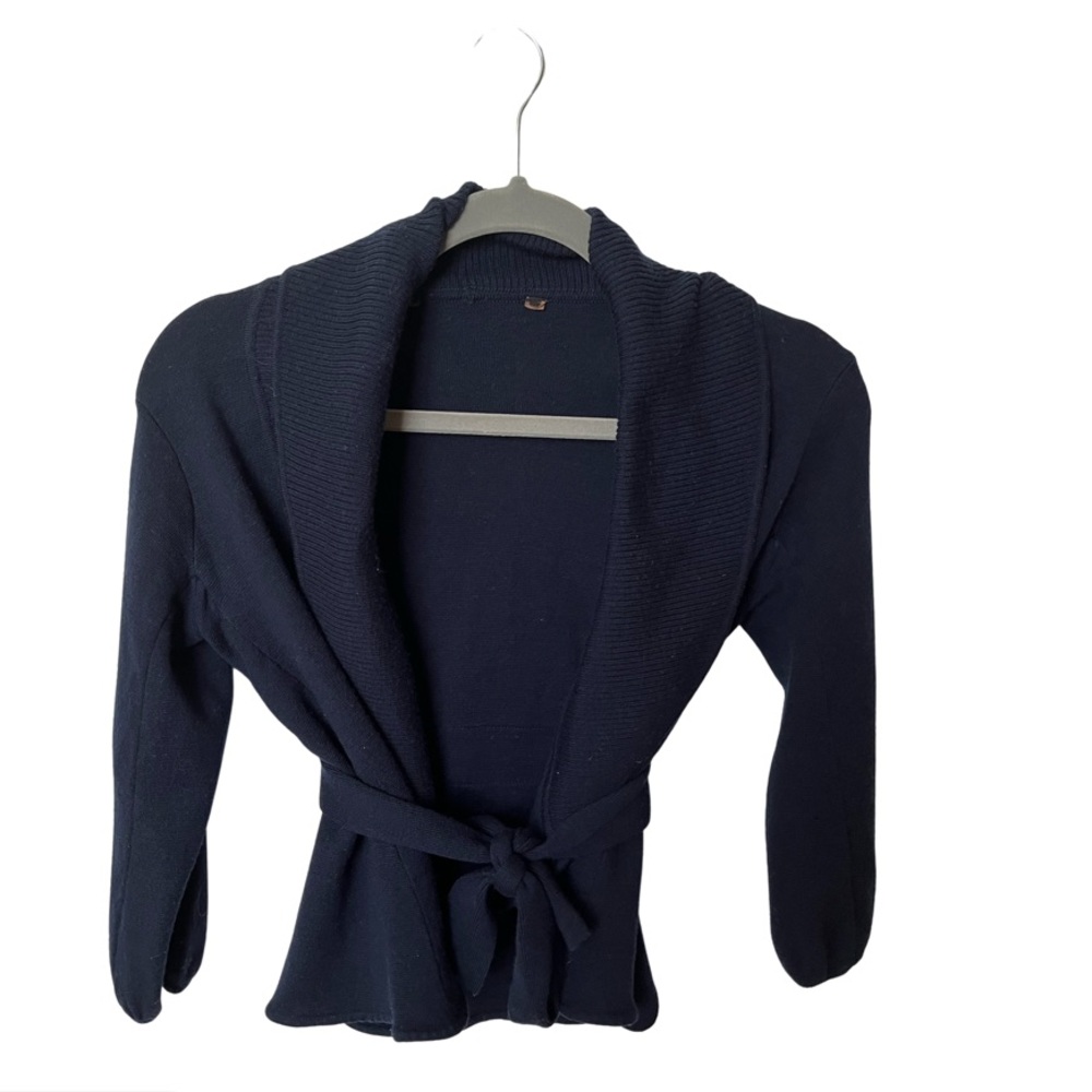 BCBG Maz Azria cropped navy wrap sweater
